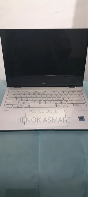 New Laptop Asus ZenBook 13 UX331UN 16GB Intel Core I7 SSD 512GB