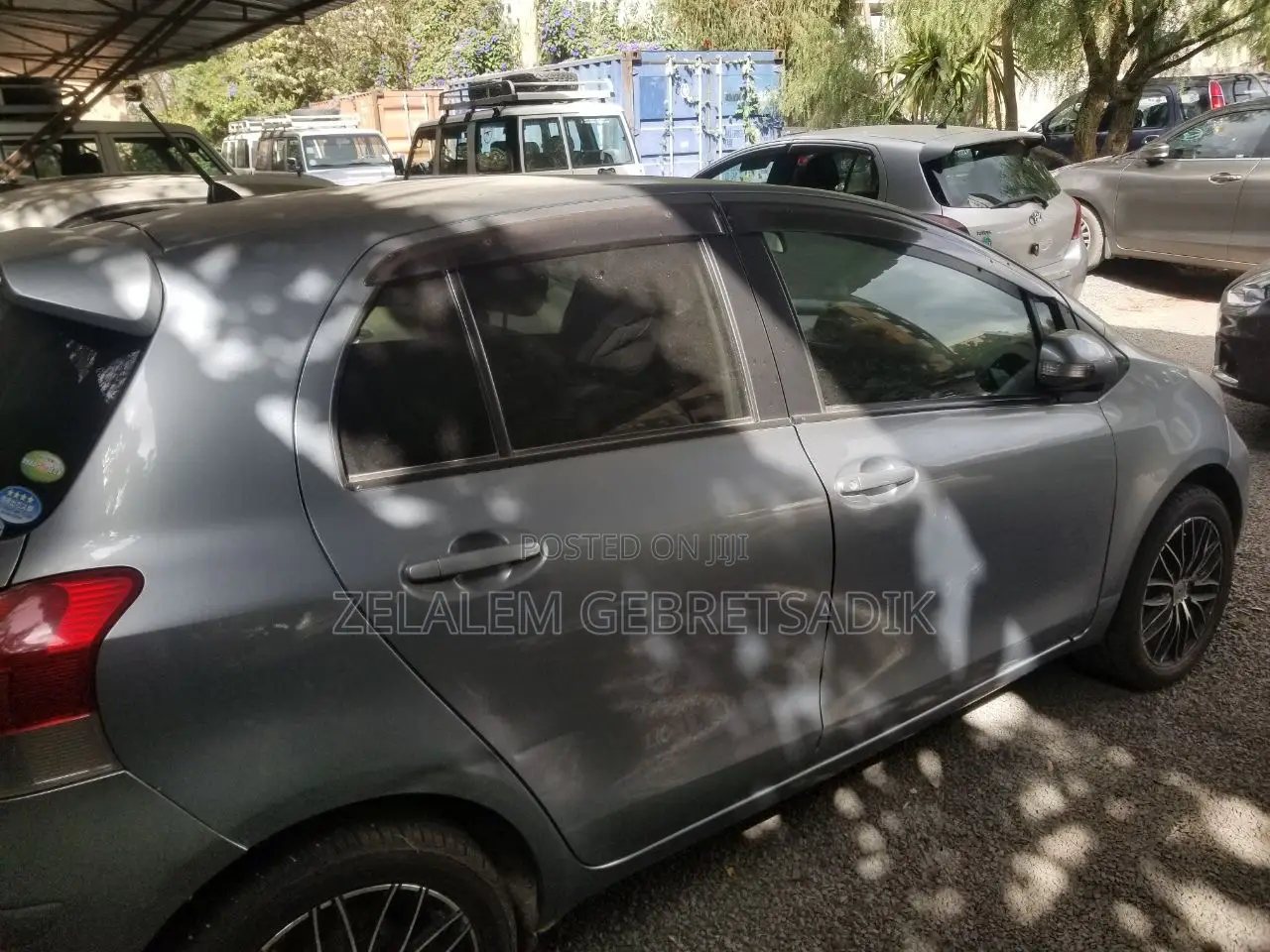 Toyota Yaris 2010 Gray