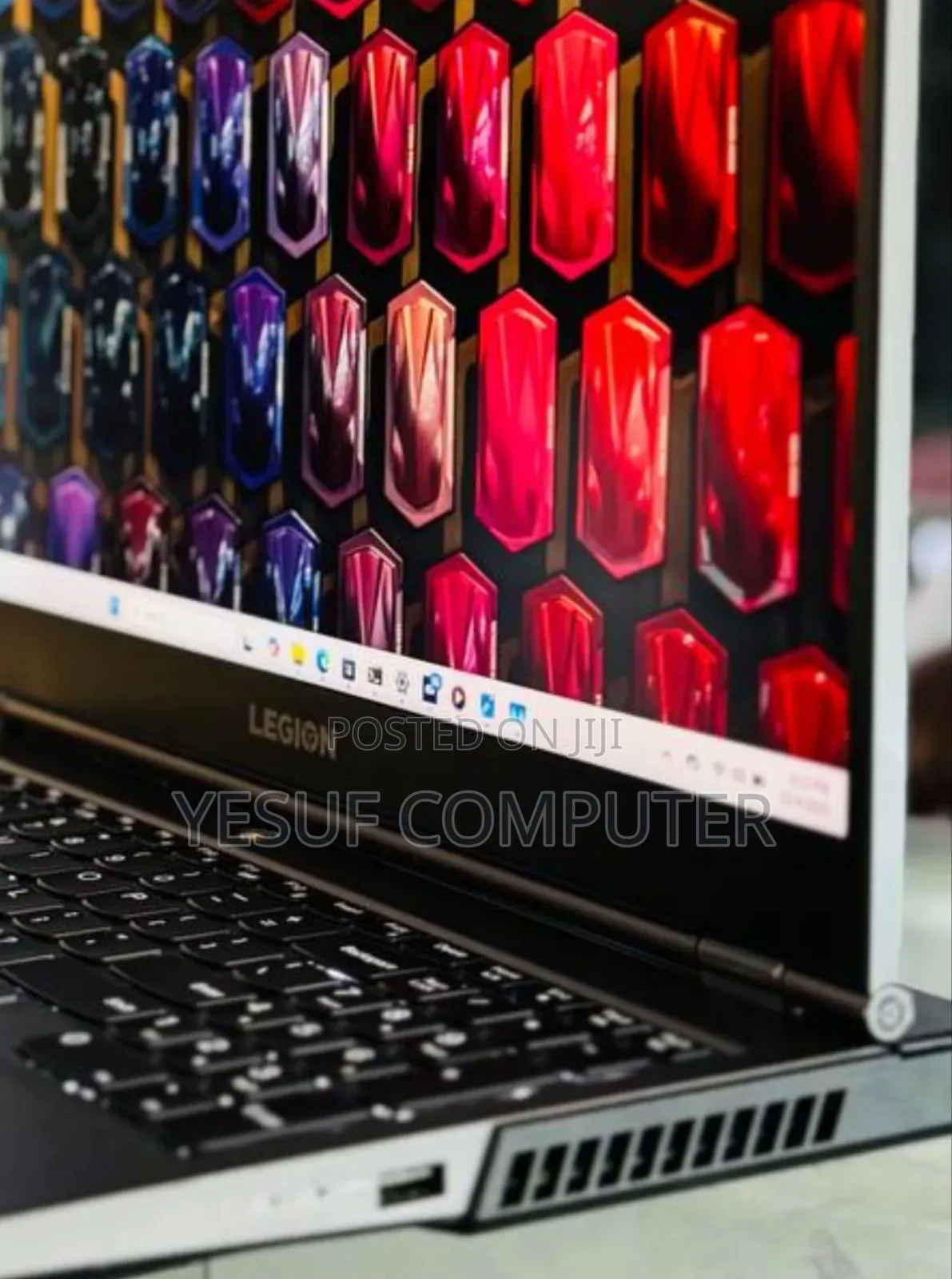 New Laptop Lenovo Legion 7 16GB AMD Ryzen 7 SSD 512GB