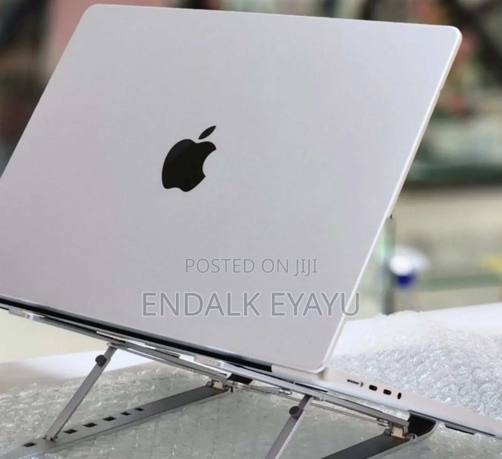 New Laptop Apple MacBook Pro M1 16GB Apple M1 Pro SSD 512GB