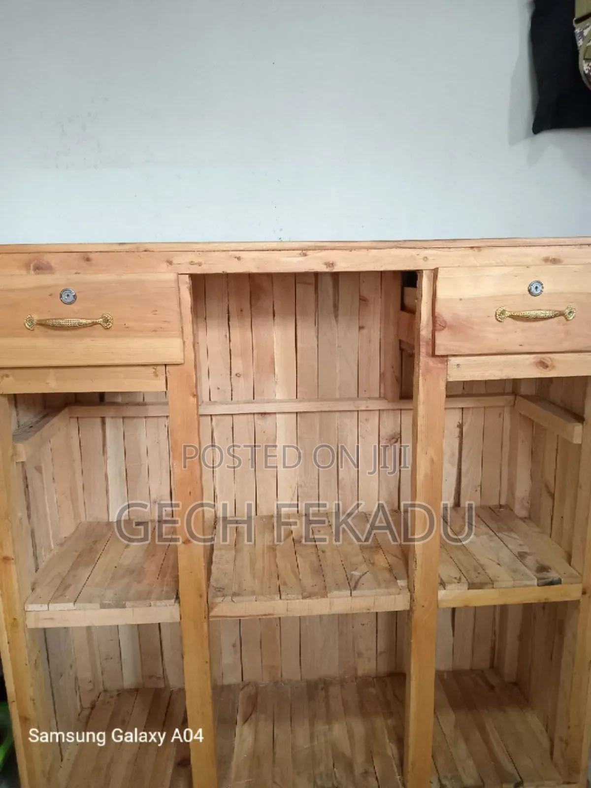 Coffe House Furniture የቡና ጠጡ እቃዎችor