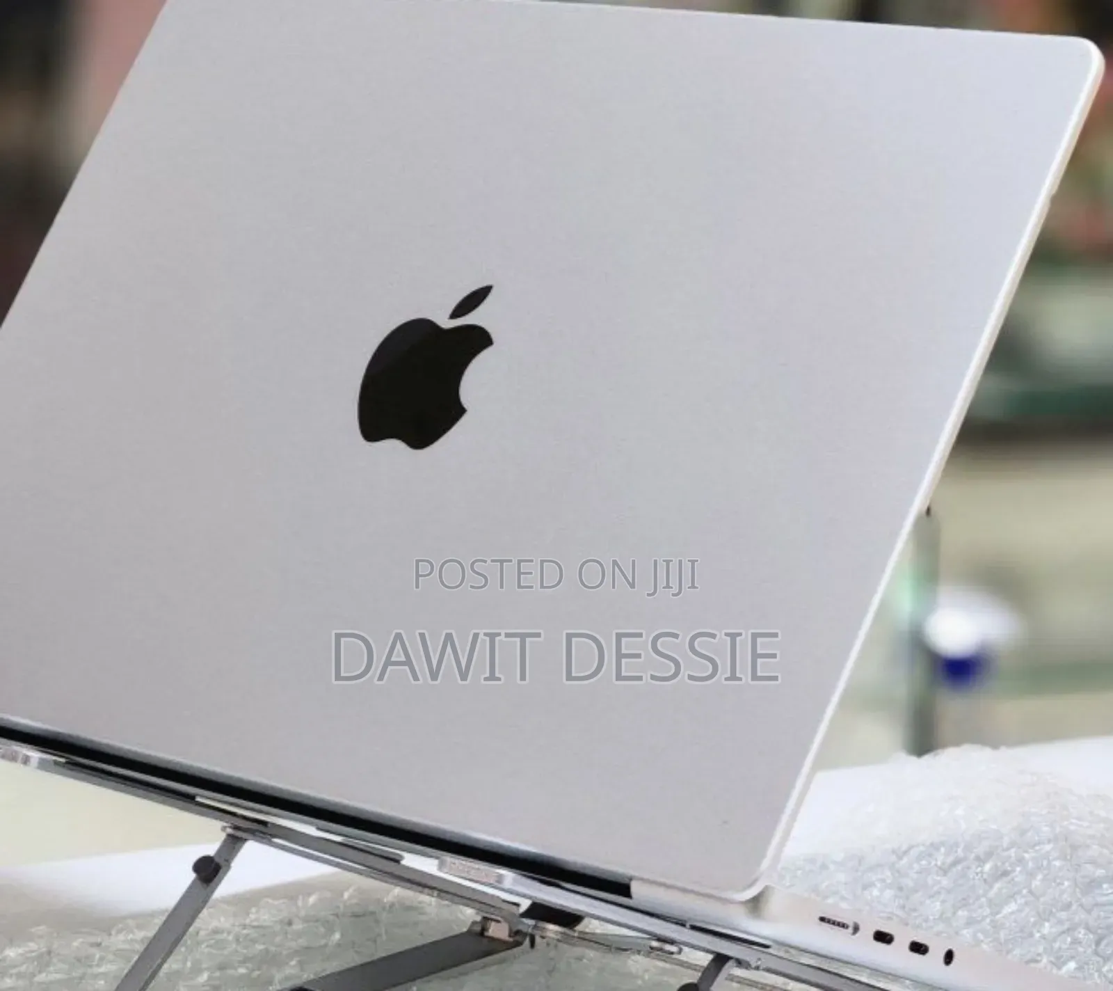 New Laptop Apple MacBook Pro M1 16GB Apple M1 Pro SSD 512GB