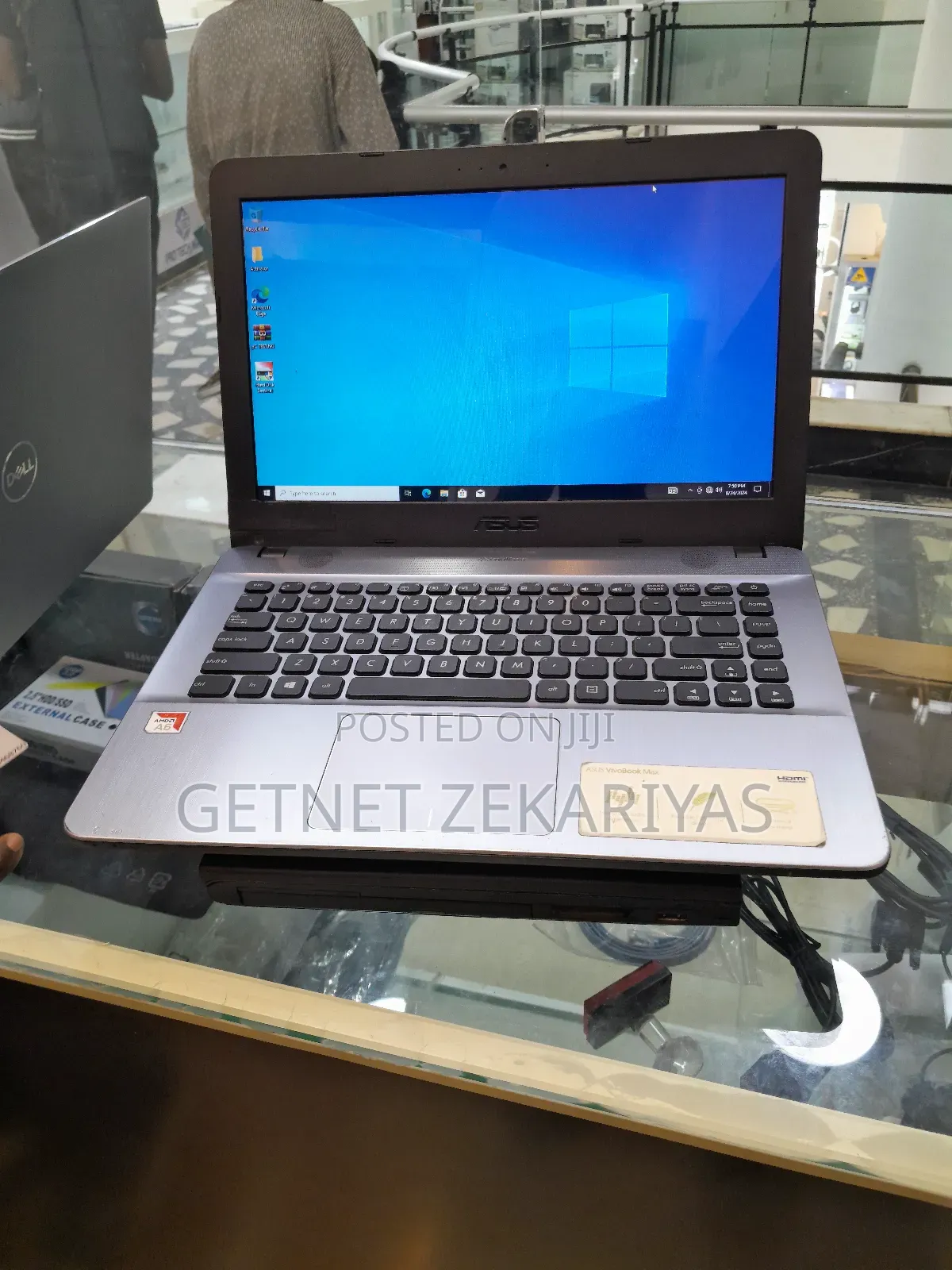 New Laptop Asus VivoBook 15 X505BA 4GB AMD A6 HDD 500GB