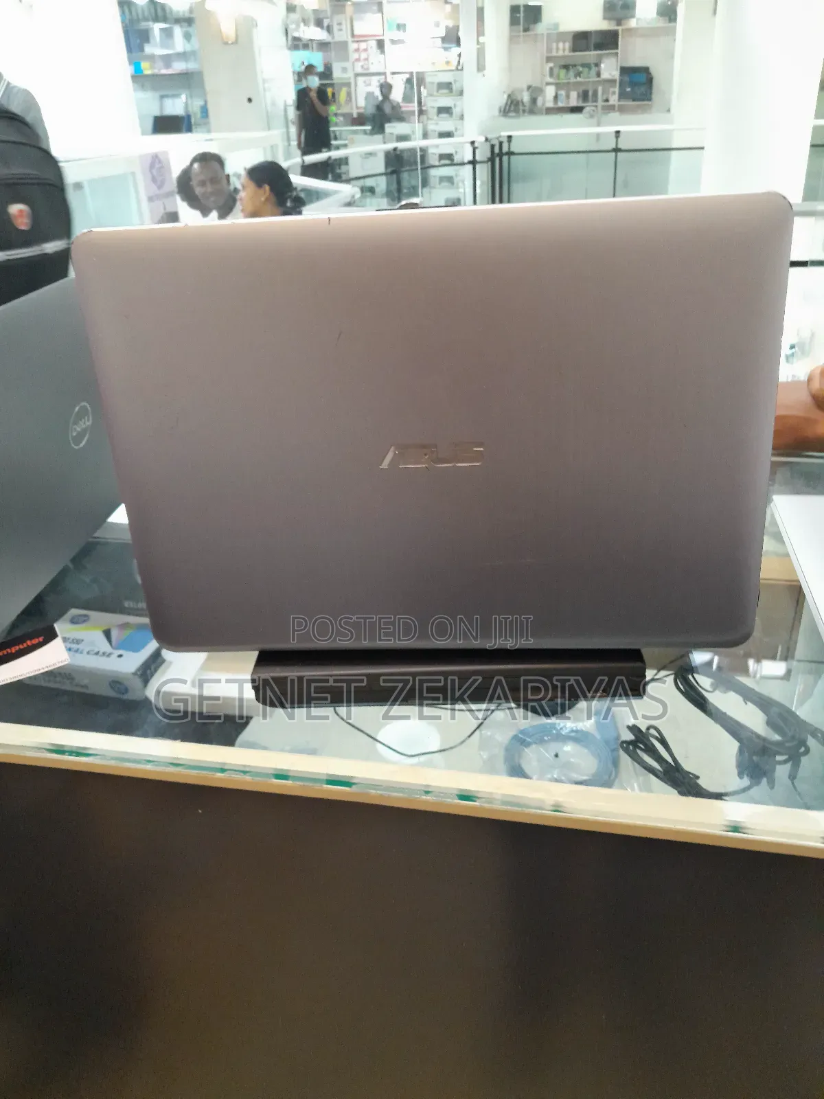 New Laptop Asus VivoBook 15 X505BA 4GB AMD A6 HDD 500GB