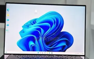 Photo - New Laptop Dell XPS 15 32GB Intel Core I9 SSD 1T