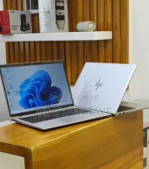 New Laptop HP EliteBook 830 G9 16GB Intel Core I5 SSD 512GB