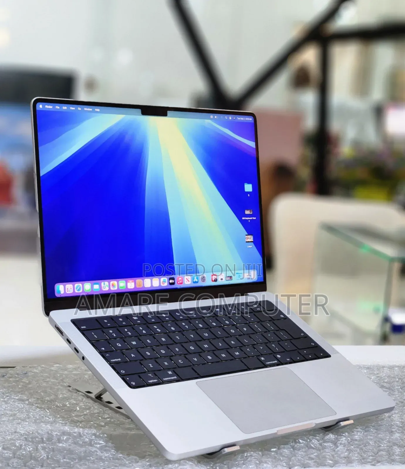 New Laptop Apple MacBook Pro M1 16GB Apple M1 Pro SSD 512GB