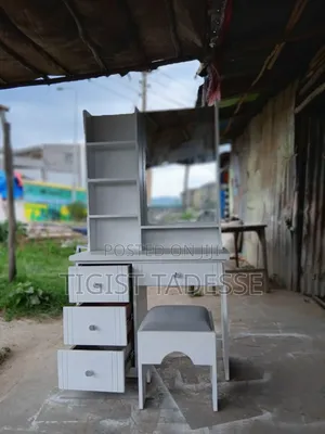 Dressing Table Elegant Quality Product1m*180cm