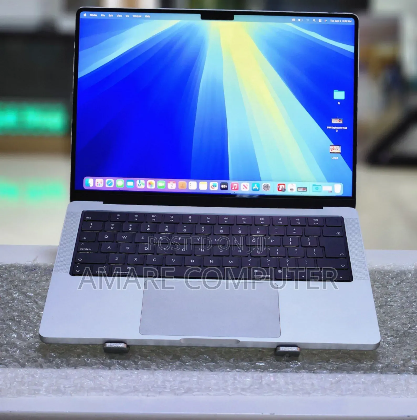 New Laptop Apple MacBook Pro M1 16GB Apple M1 Pro SSD 512GB