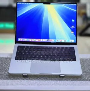 New Laptop Apple MacBook Pro M1 16GB Apple M1 Pro SSD 512GB