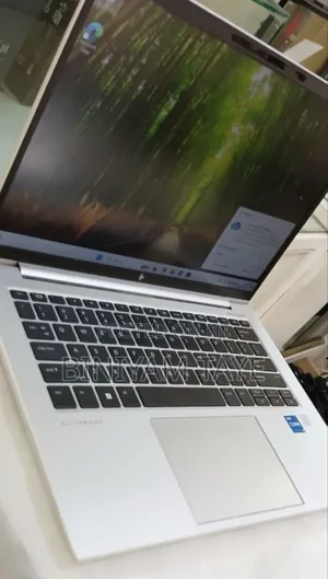 New Laptop HP EliteBook 840 10 16GB Intel Core I5 SSD 1T