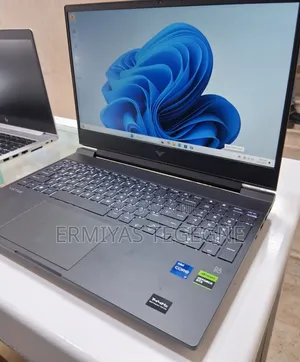 New Laptop HP Stream Notebook 8GB Intel Core I7 SSD 1T