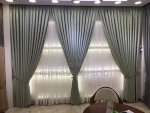 Photo - Curtain and Arabian Mejlis