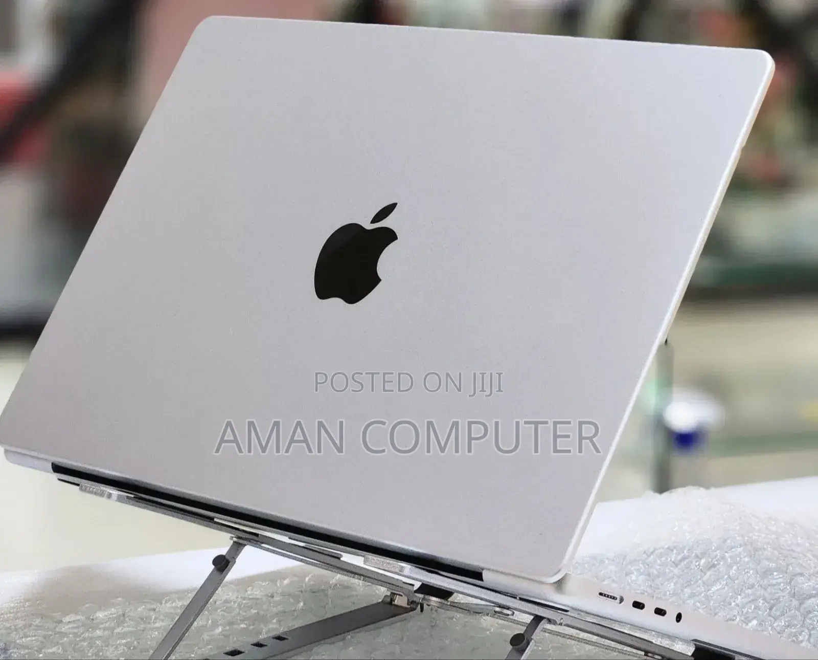 New Laptop Apple MacBook Pro M1 16GB Apple M1 Pro SSD 512GB