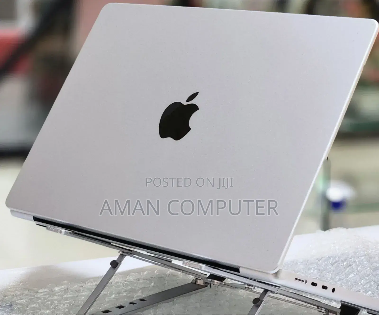 New Laptop Apple MacBook Pro M1 16GB Apple M1 Pro SSD 512GB