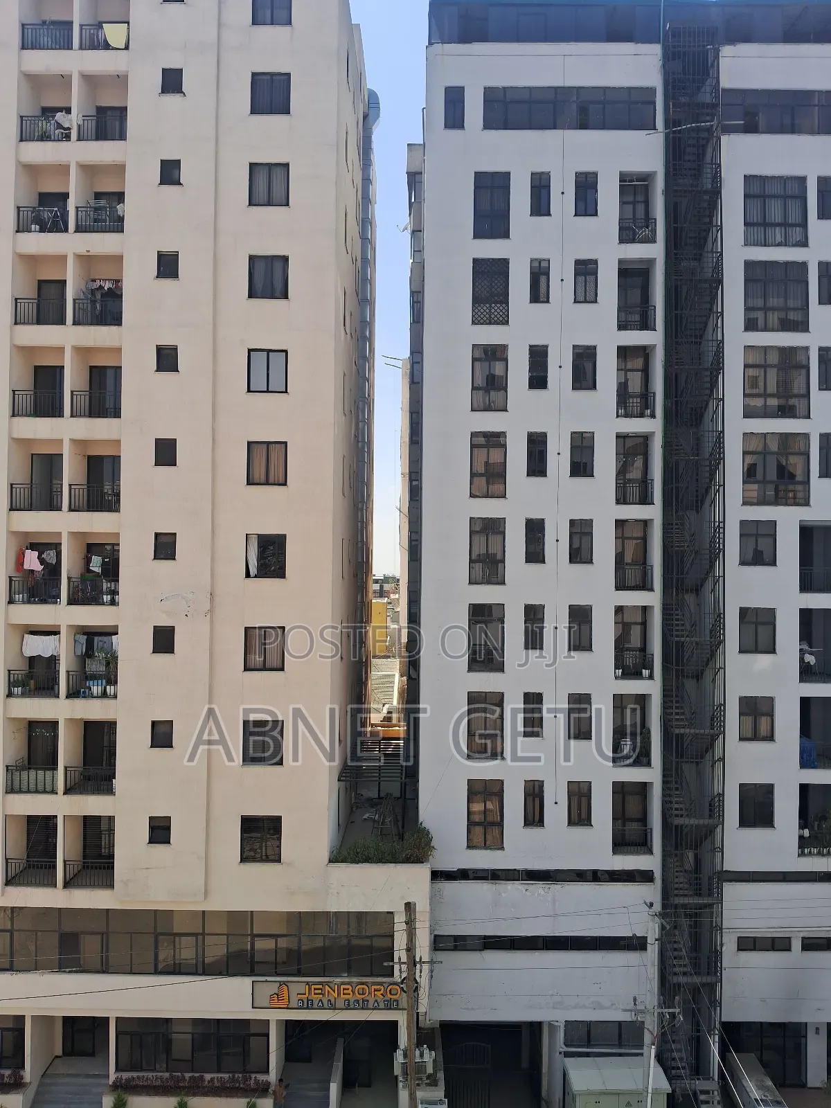 3bdrm Apartment in ጀንቦሮ ሪልስቴት, Lideta for sale