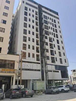 3bdrm Apartment in ጀንቦሮ ሪልስቴት, Lideta for sale