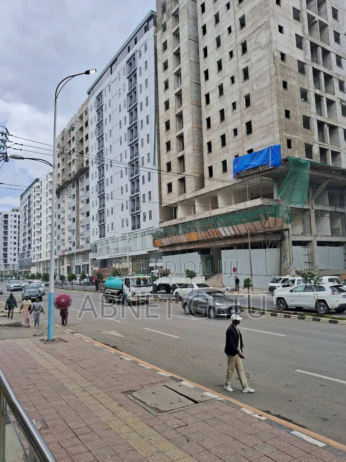 3bdrm Apartment in ጀንቦሮ ሪልስቴት, Lideta for sale