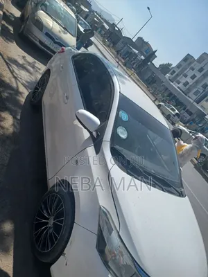 Toyota Yaris 2013 White