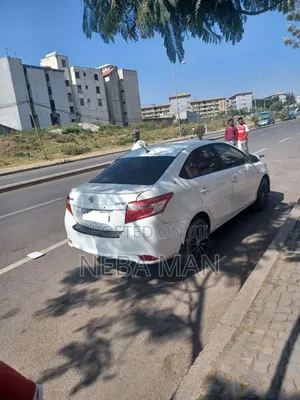 Toyota Yaris 2013 White