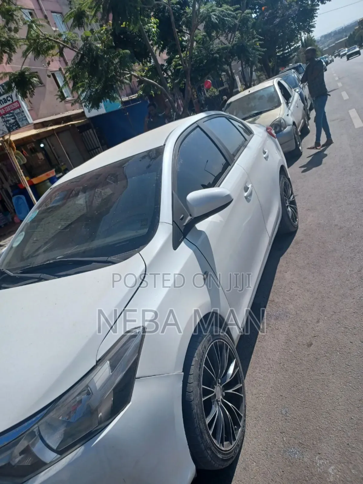 Toyota Yaris 2013 White