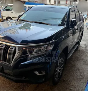 Photo - Toyota Land Cruiser Prado 2.8 2021 Black