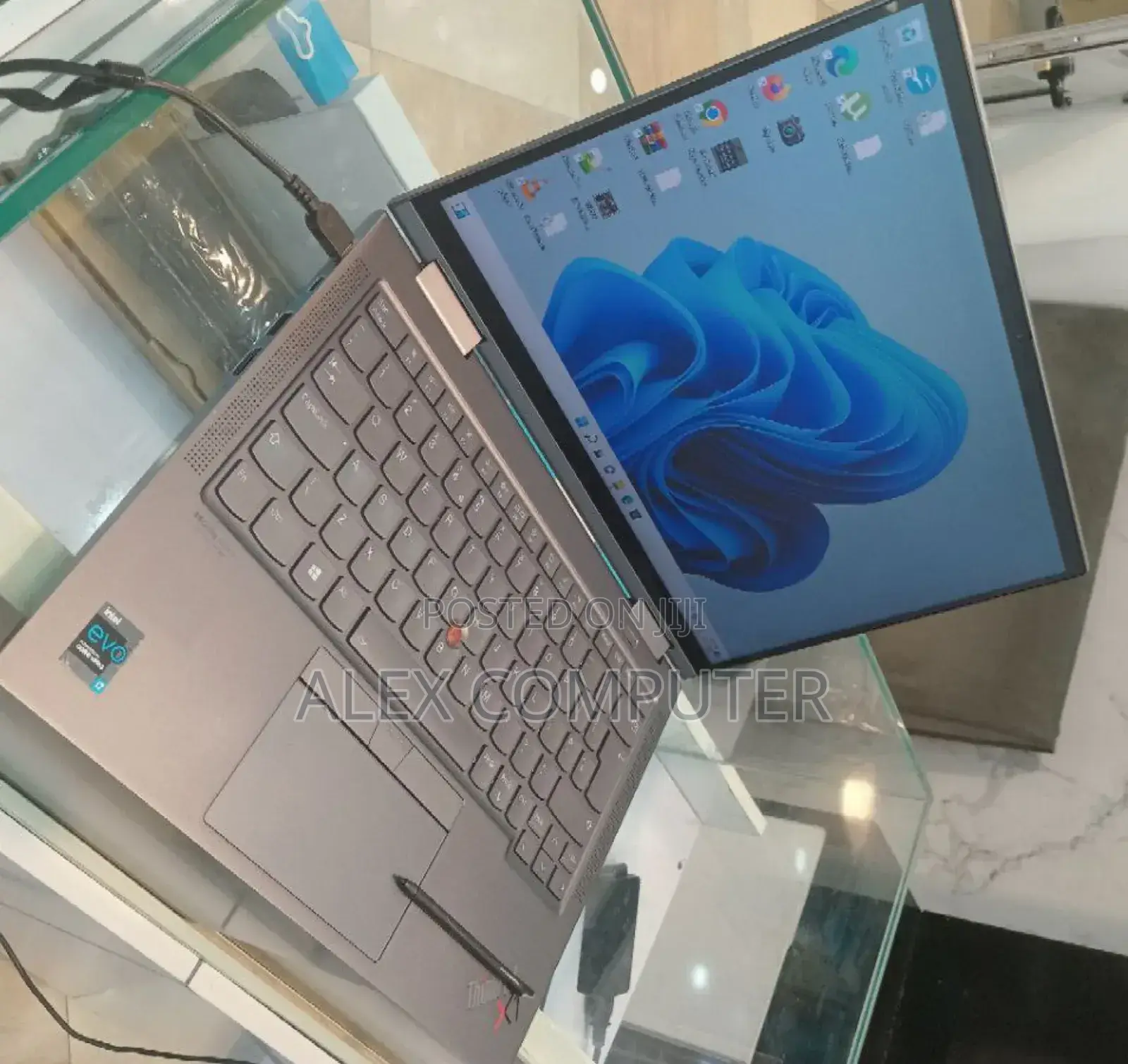 New Laptop Lenovo 32GB Intel Core I7 SSD 512GB