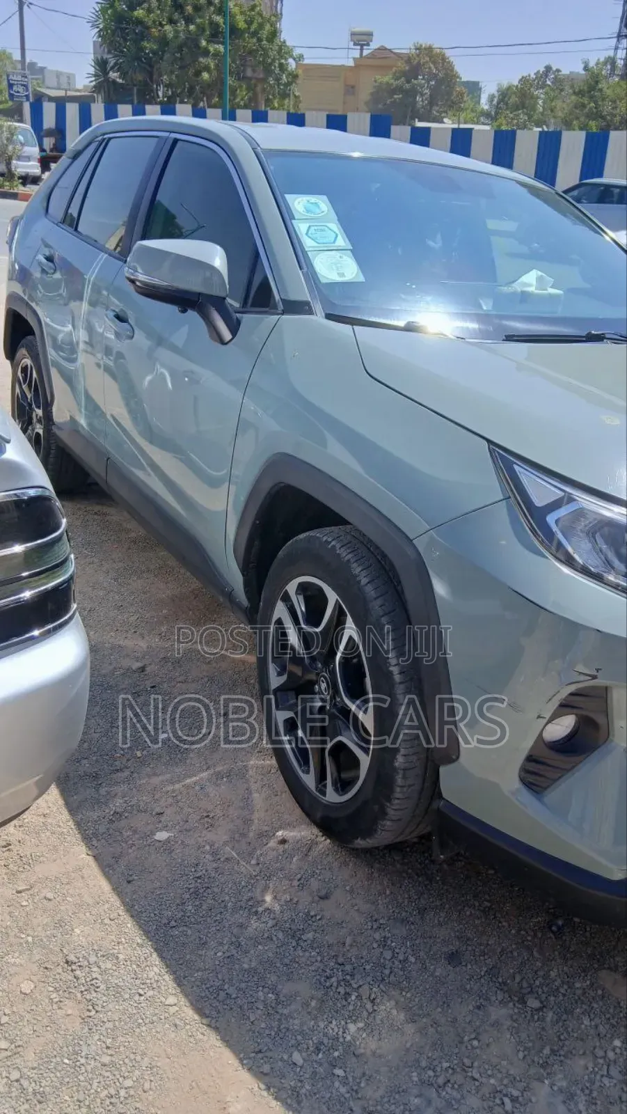 Toyota RAV4 2021 Gray