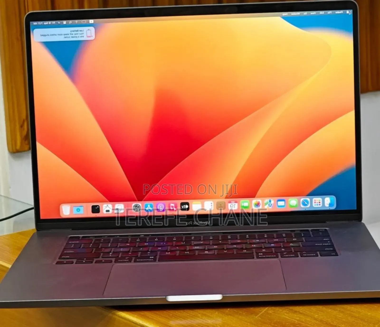 New Laptop Apple MacBook 2019 16GB Intel Core I7 SSD 512GB
