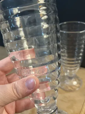 የጁስ መጠጫ 
Juice Glass