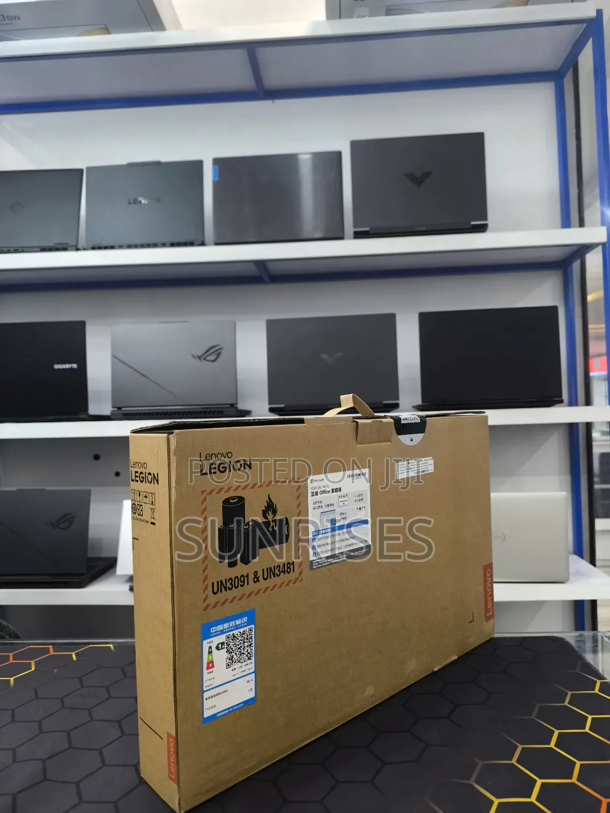 New Lenovo Legion Y7000P IRX9 Gaming Laptop 16GB Intel Core I9 SSD 1T