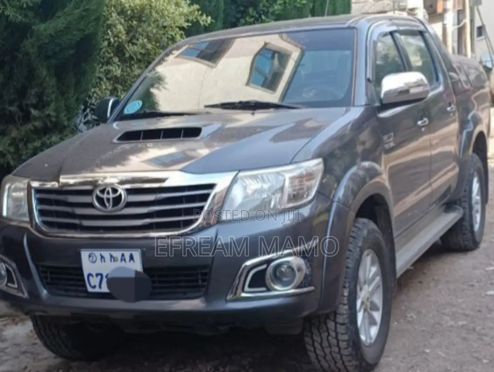 Toyota Hilux 2015 Gray