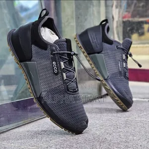 Ecco High Master Biom 2.0 Breathru Sneaker