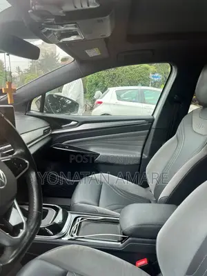 Volkswagen ID.4 2022 White