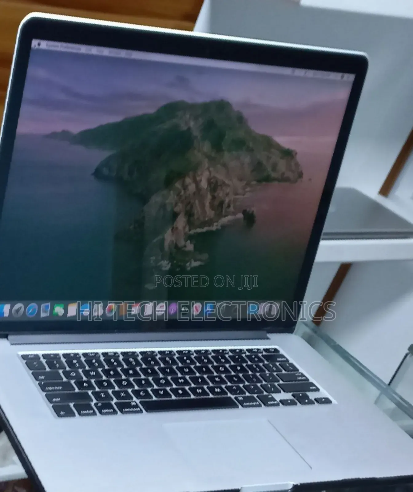 New Laptop Apple MacBook Pro 2013 8GB Intel Core I7 SSD 256GB