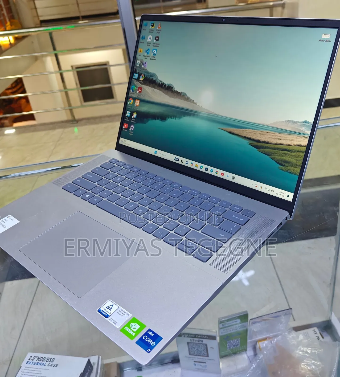 New Laptop Dell Inspiron 15 16GB Intel Core I7 SSD 512GB