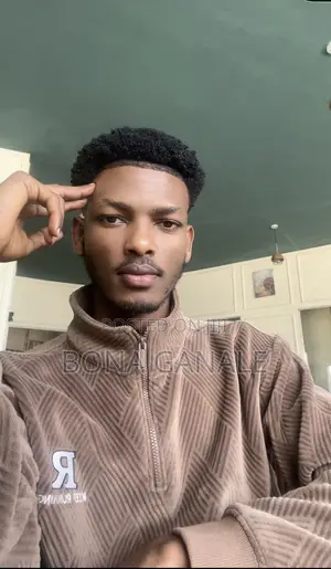 Photo - Socia Media Manager Content Creator