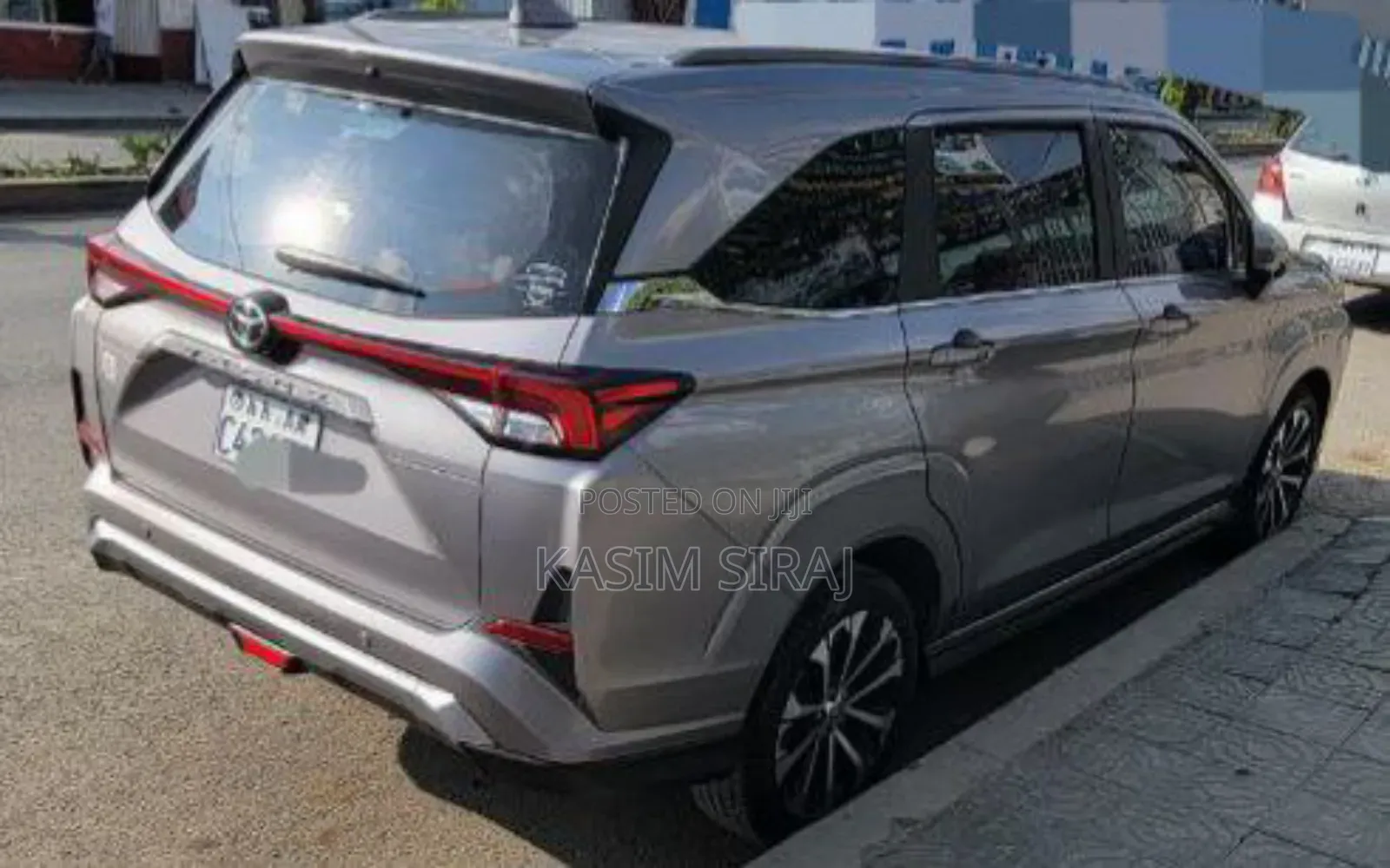 Toyota Veloz 1.5 CVT FWD 2023 Silver