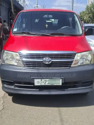 Toyota HiAce 2011 Red