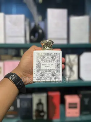 French Avenue Essence De Black Unisex Perfume