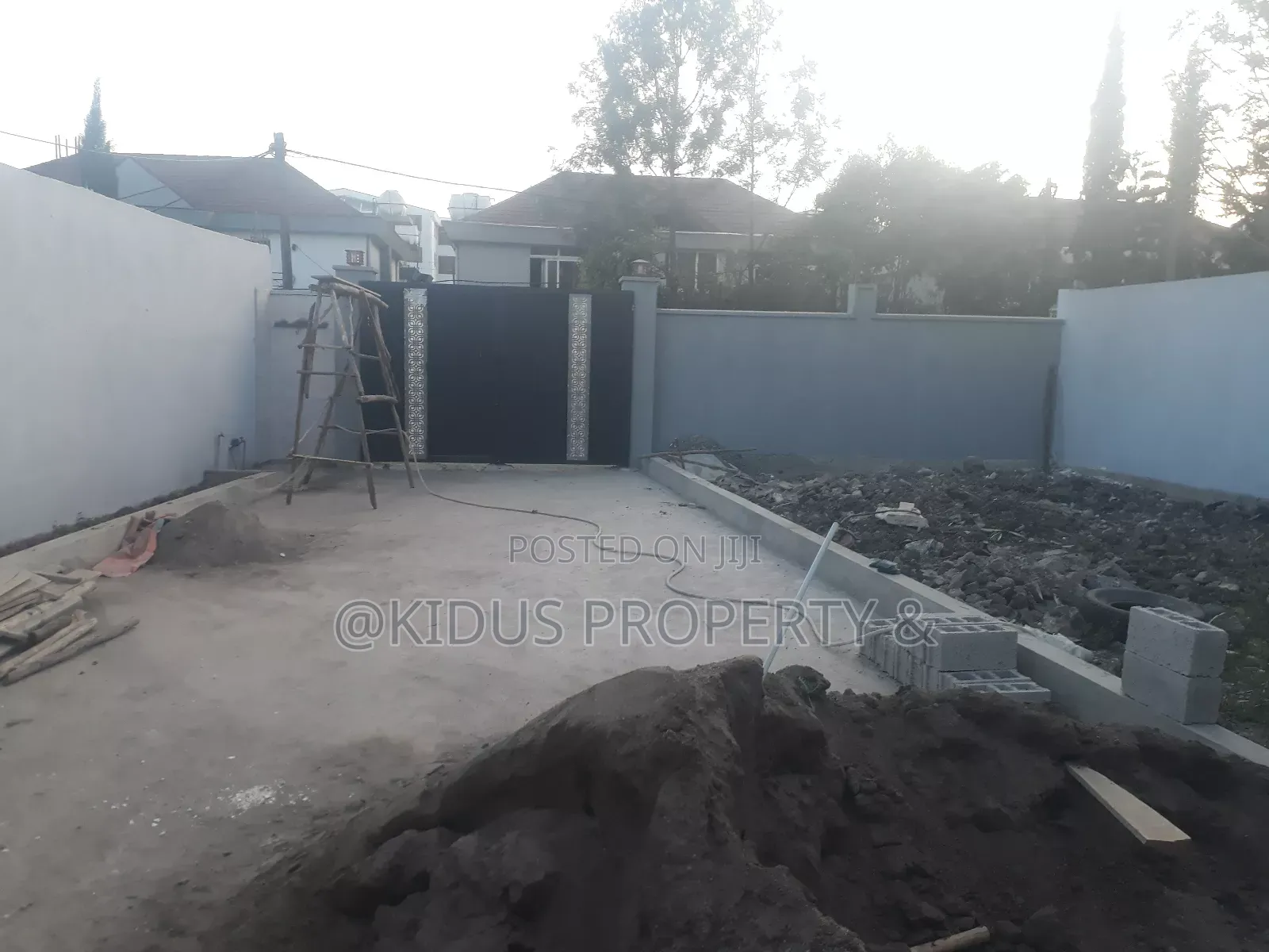 5bdrm Villa in Africa Building, Nifas Silk-Lafto for sale