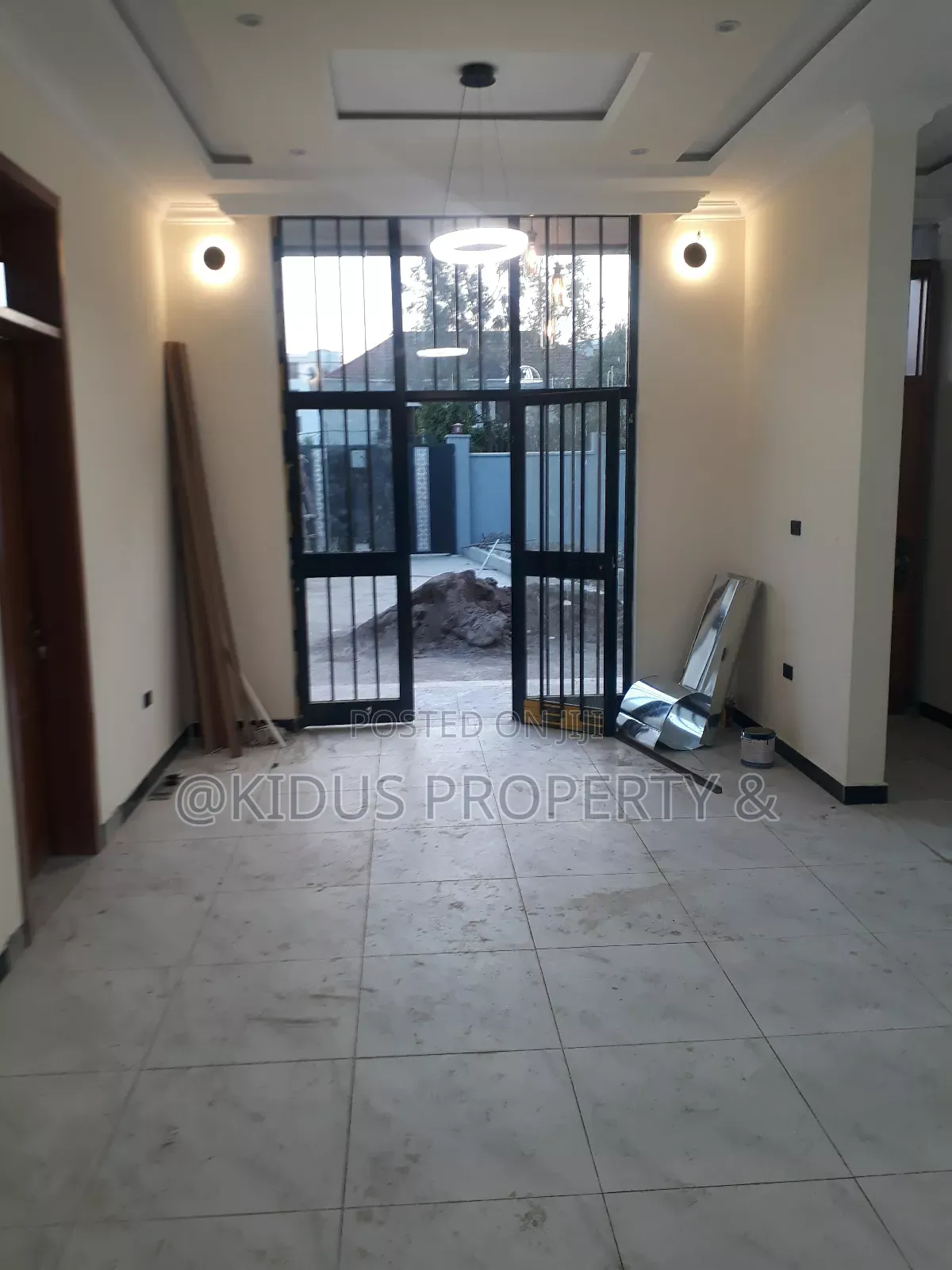 5bdrm Villa in Africa Building, Nifas Silk-Lafto for sale
