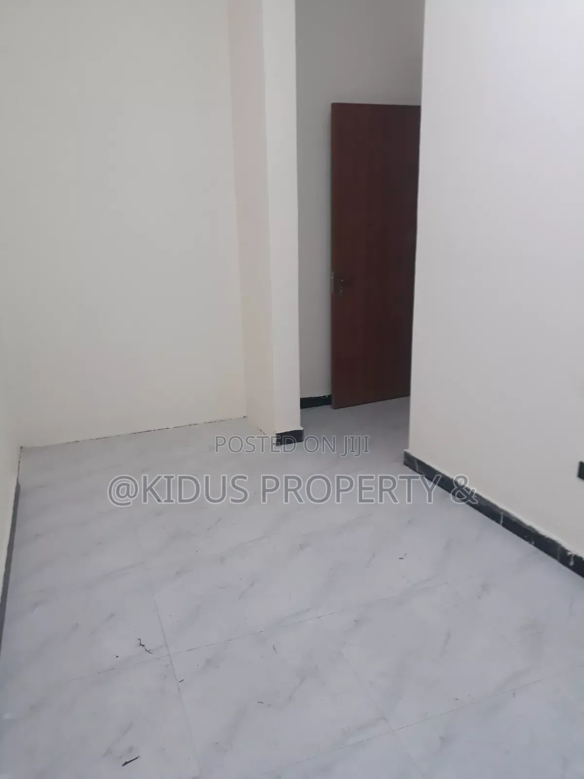 5bdrm Villa in Africa Building, Nifas Silk-Lafto for sale