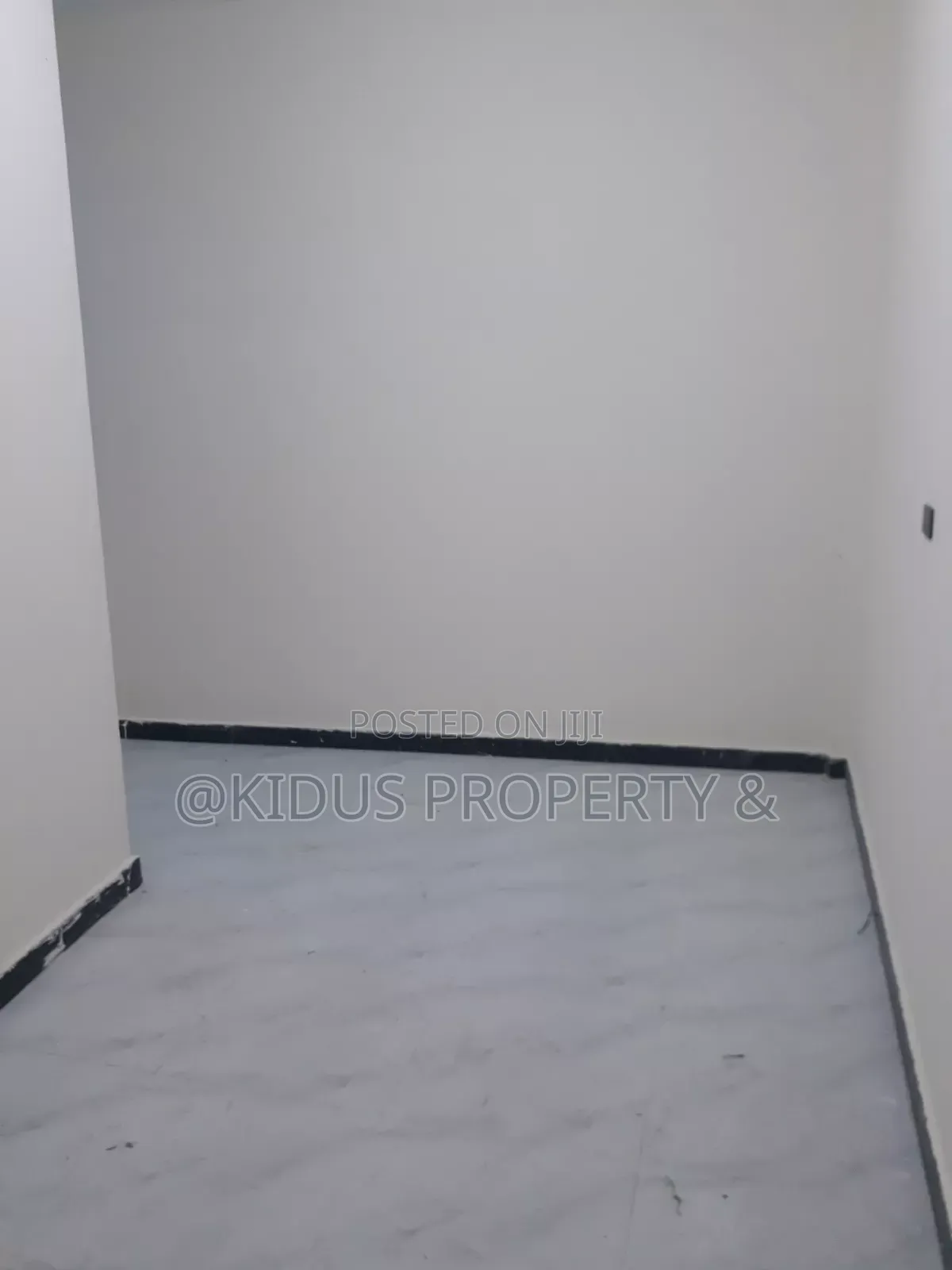 5bdrm Villa in Africa Building, Nifas Silk-Lafto for sale