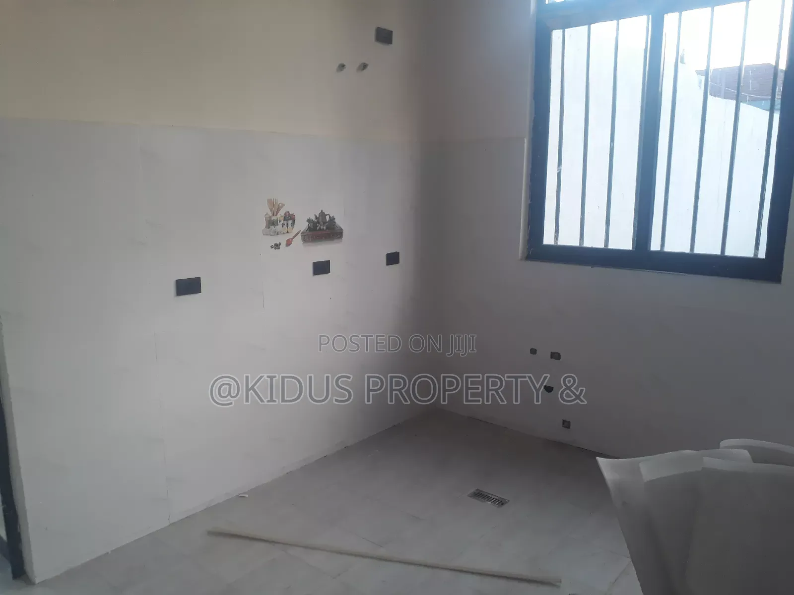 5bdrm Villa in Africa Building, Nifas Silk-Lafto for sale
