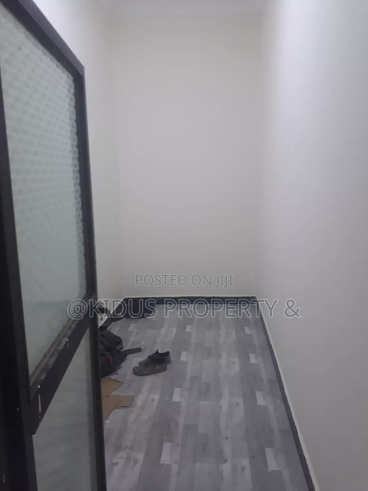 5bdrm Villa in Africa Building, Nifas Silk-Lafto for sale