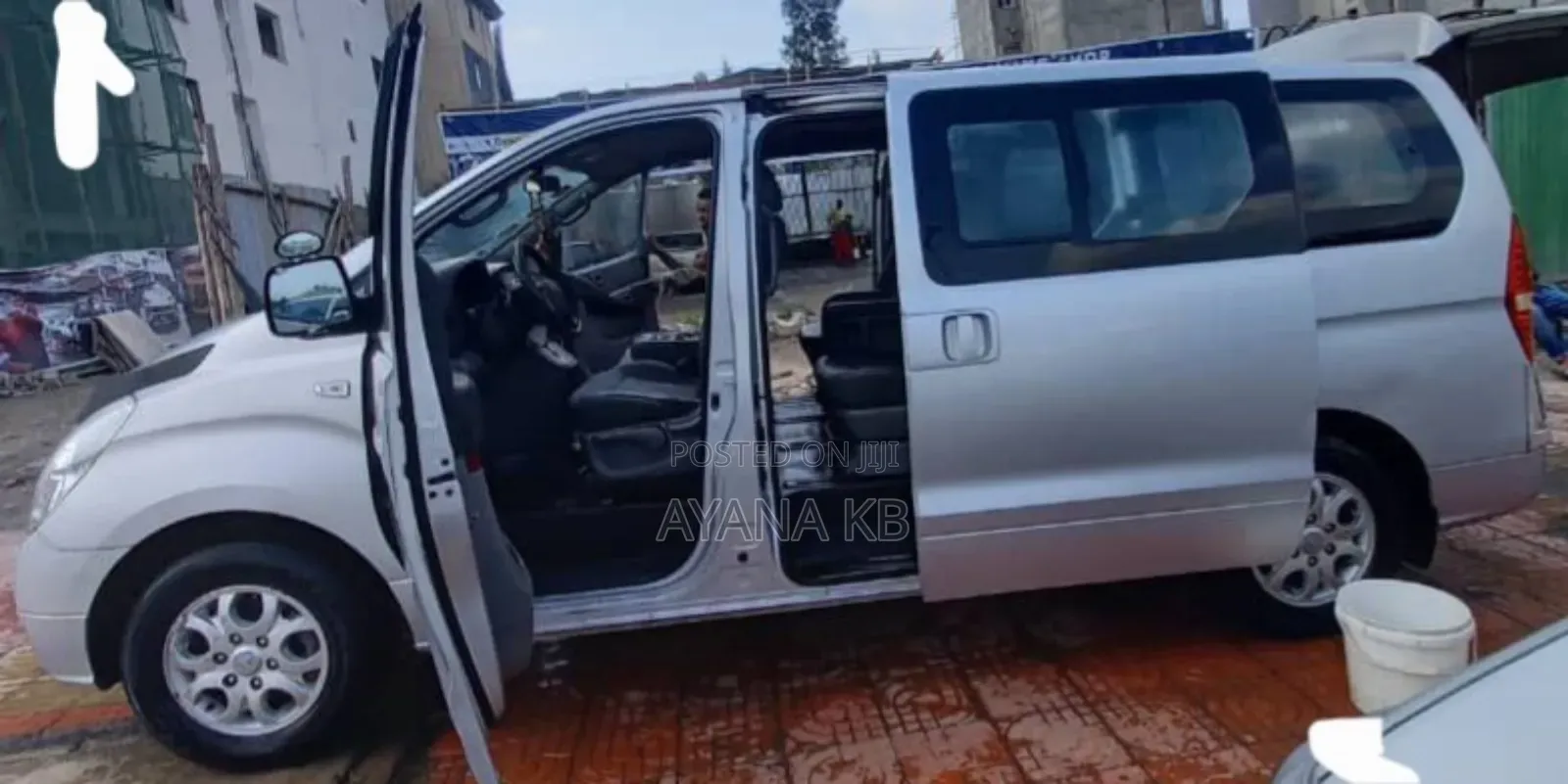 Hyundai Starex 2012 Gray