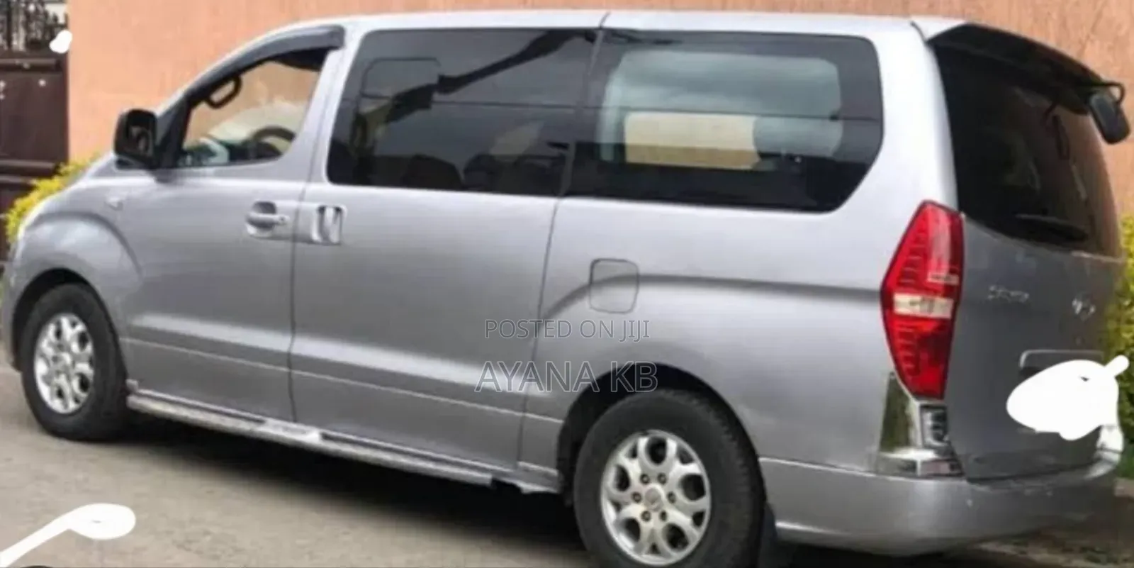 Hyundai Starex 2012 Gray