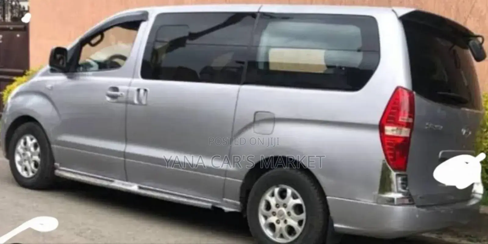 Hyundai Starex 2012 Gray