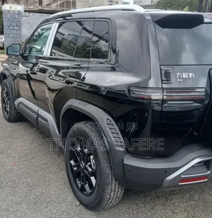 New BYD Leopard 8 2.0 Hybrid AWD 2025